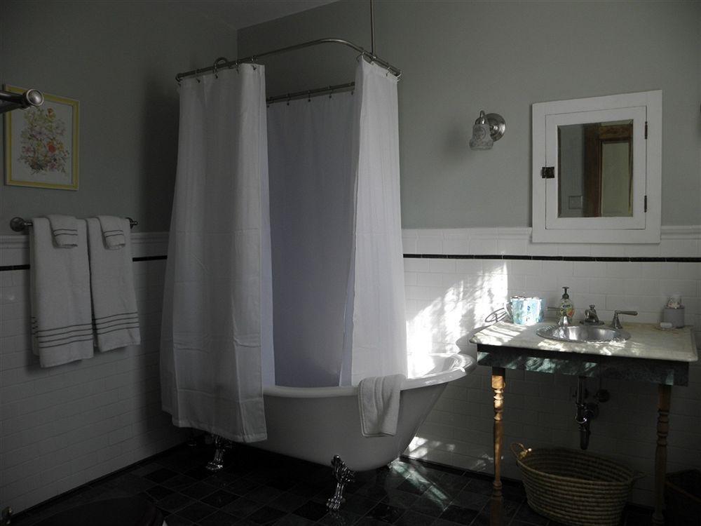 Lehmann House Bed & Breakfast