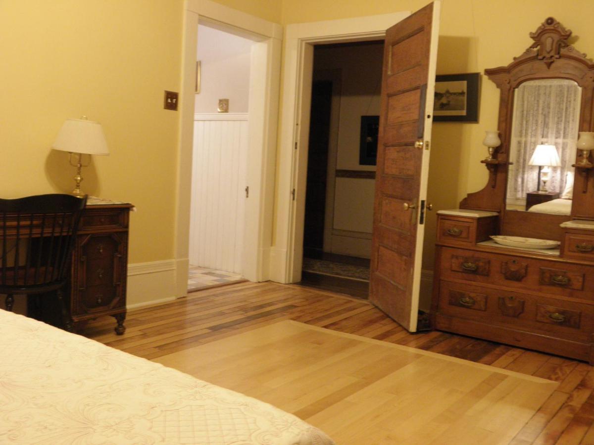 Lehmann House Bed & Breakfast 3*